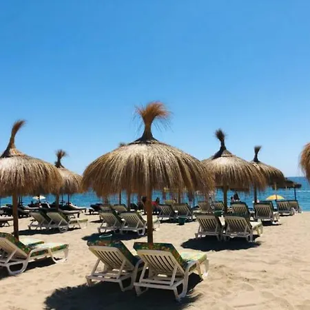 Wonderful In The Heart Of And Close To The דירה *