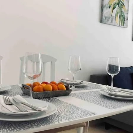 Apartment Wonderful In The Heart Of And Close To The Fuengirola