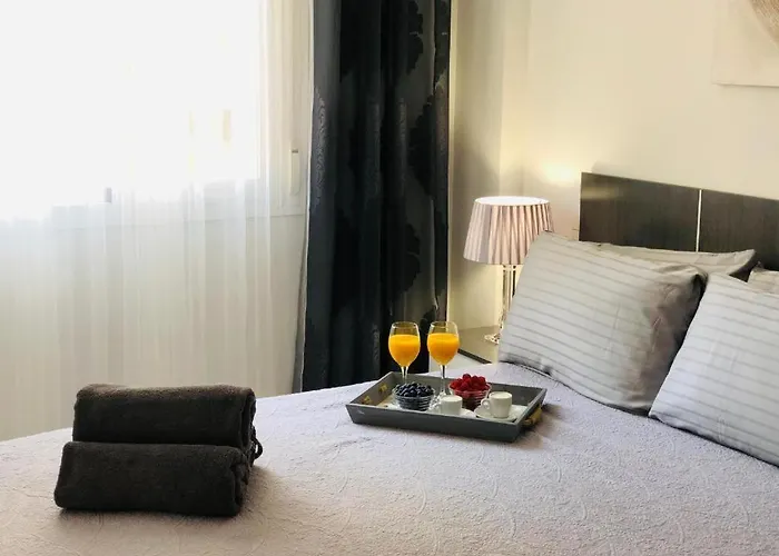 Appartement Wonderful In The Heart Of And Close To The *